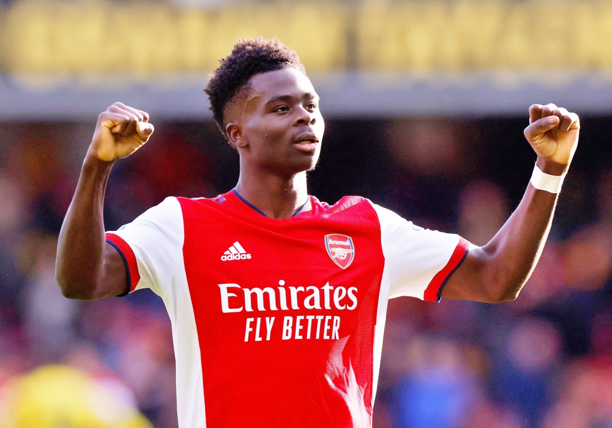 Arsenal vào tốp 4, Bukayo Saka khiến cả Ngoại hạng Anh ngả mũ
